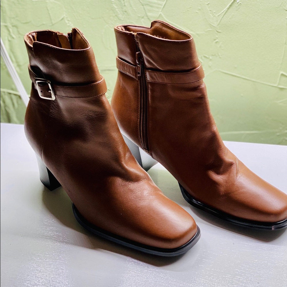 Karen Scott leather ankle boots